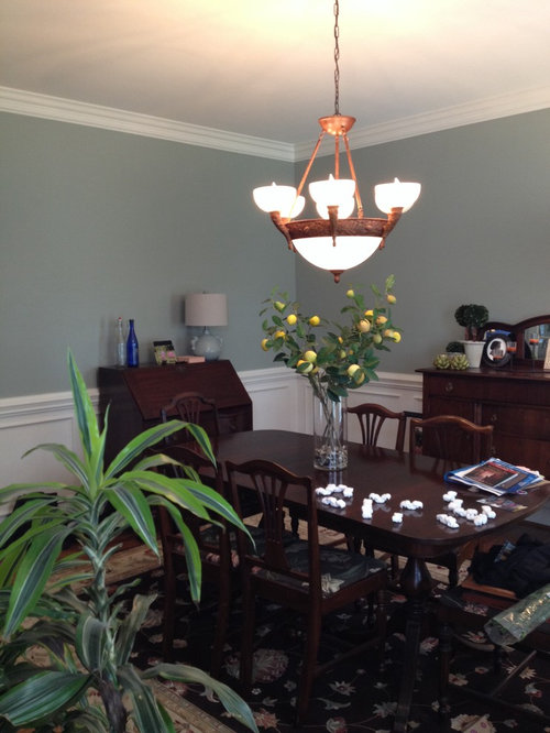 Dining room furniture placement