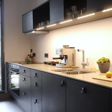 KITCHEN NOIRE