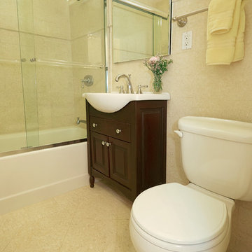 Halstead Real Estate, broker Nakta Thomas