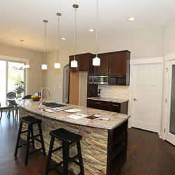 3806 150th St, Urbandale, IA - Products