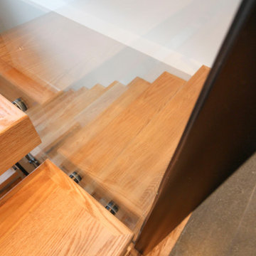 Project #98 | Modern Mono-beam Staircase with Glass Railing