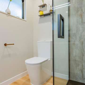 En-suite - Back-to-wall Toilet Suite