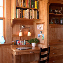 kitchen or laundry room: mail center / office