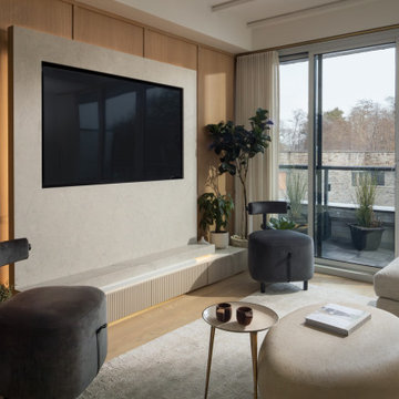 Yonge St Condo
