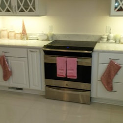 Bertch Kitchen+ Cabinetry - Royale Door Style - Kitchen Cabinetry