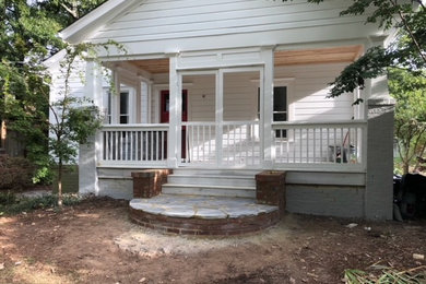 Aménagement d'un porche d'entrée de maison craftsman.