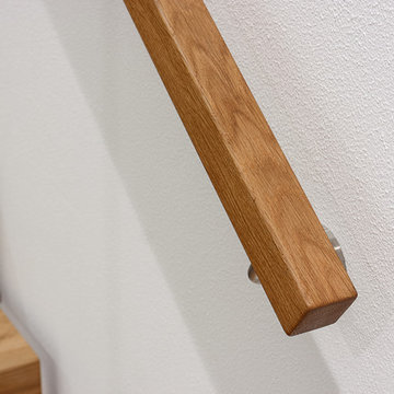 Treppenprojekt 1 + Küche: Faltwerktreppe Eiche Modern