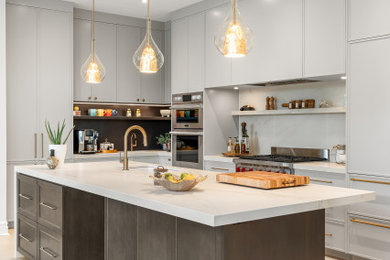Kitchen - kitchen idea in Montreal