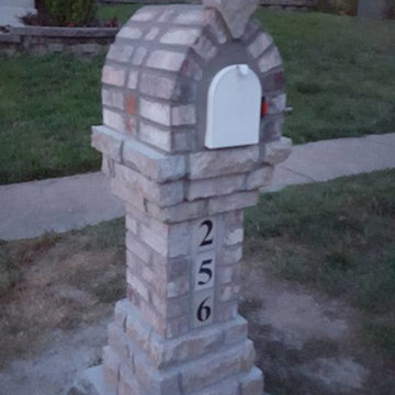 Brick and Stone mailbox in Ballwin, Mo