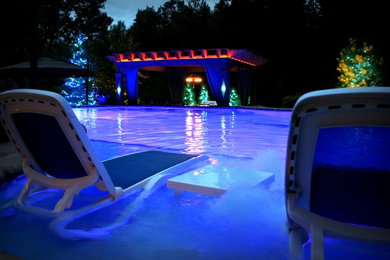 Example of an eclectic pool design in Detroit