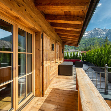 Moderne Fenster für ein Landhaus in Tirol