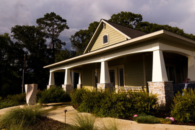 Arts and crafts exterior home photo in Houston