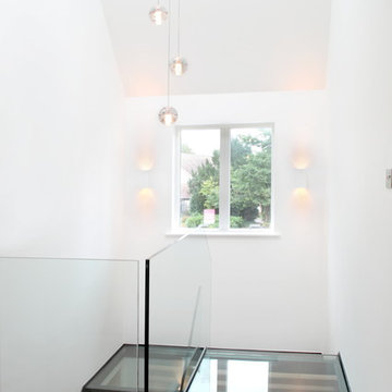 Contemporary floating staircase