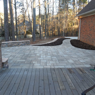 Varhol Patio & Entertainment Area