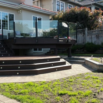 TWO-TIER DECK WITH BOTTOM OCTAGON AND WRAP-AROUND STAIRS