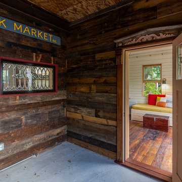 Creative Carriage House