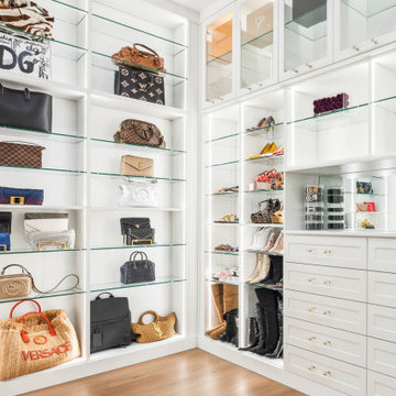 The Obsidian: Hidden Closet