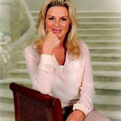 Johanna Walker's photo