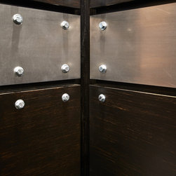 Glass / Bamboo Elevator - Products