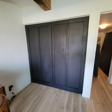 Costumize Bifold doors for closet