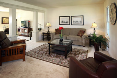 Living room - traditional living room idea in Philadelphia