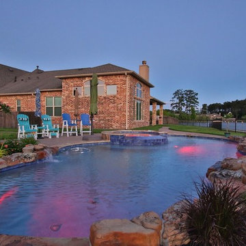 Bilow- Luxury Backyard Pool Lighting