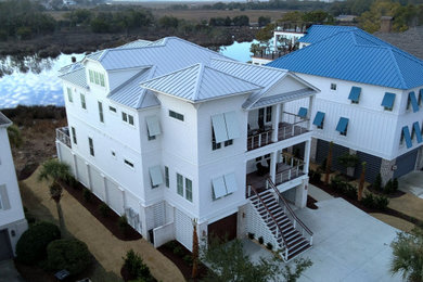 Exterior home photo in Charleston