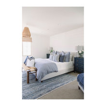 Quogue guest room