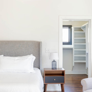 Master Bedroom Feature - Central Builders LLC - Lombardy Ave Project