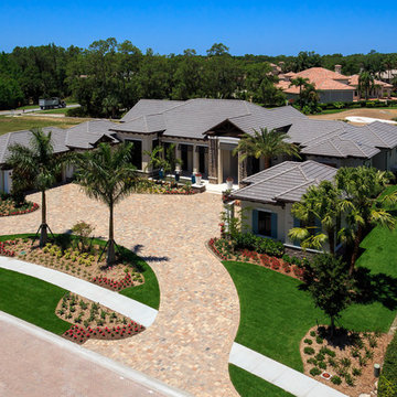 Mon Paradis - Front Entry Aerial