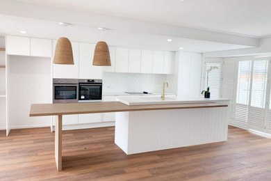 Photo of a beach style kitchen in Sunshine Coast.