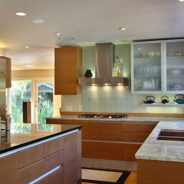 MIELE WALL HOOD IN KITCHEN DESIGN
