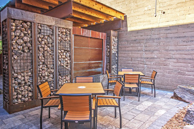 Urban home design photo in Minneapolis