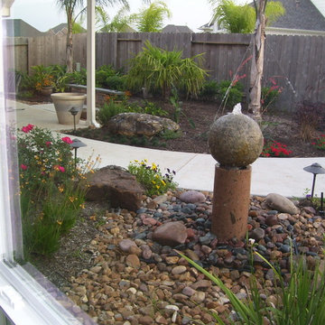 Water Features & Fountains