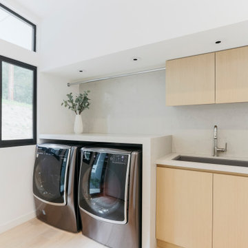 Waterfall Countertop with Hanging Rack