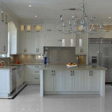 Sophisticated and Chic ( West Vancouver, BC )