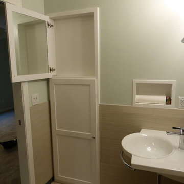 Traditional Bathroom 2