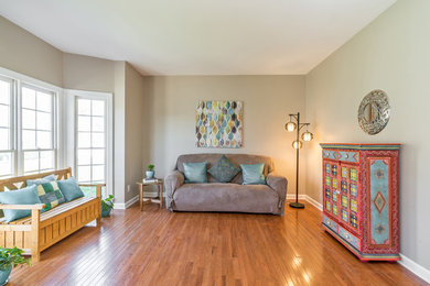 Example of a living room design in Charlotte