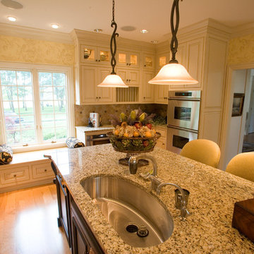 Regal Drive - Kitchen, dining, hearth room