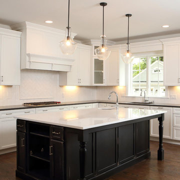 Traditional Kitchen in Ridgewood, New Jersey