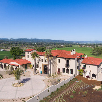 Castillo Residence