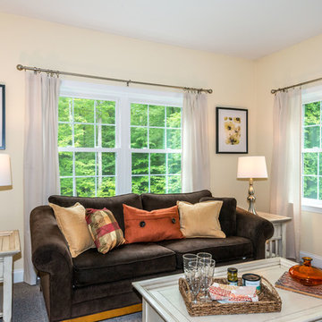 Home Staging After: Den Closeup