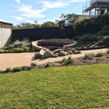 Sunken Fire Pit & Outdoor Entertaining Area