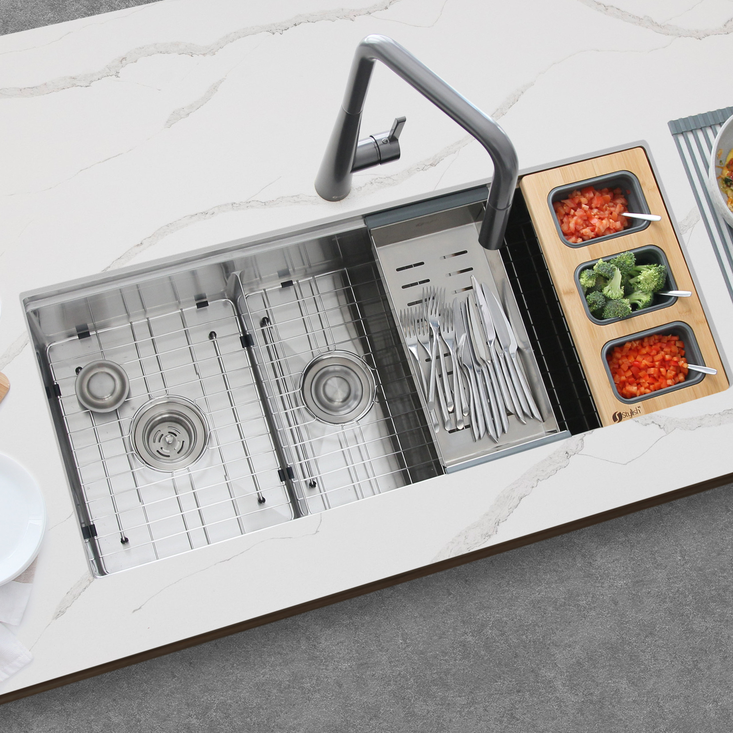 STYLISH 42"x19 W" Undermount 70/30 Double Bowl 16G Workstation Kitchen Sink