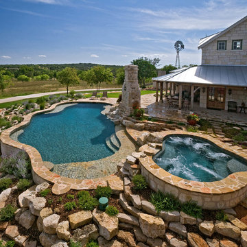 Fredericksburg/Grapetown Texas Ranch Pool/Spa/Waterfall