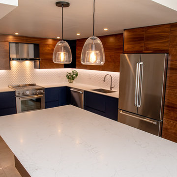 Contemporary Kitchen Remodel Done in a Two Tone Color
