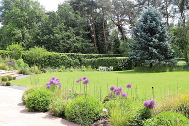This is an example of a traditional landscaping in Oxfordshire.
