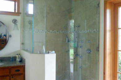 Example of a bathroom design in Atlanta