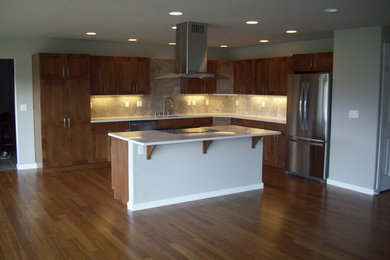 Example of a kitchen design in Seattle