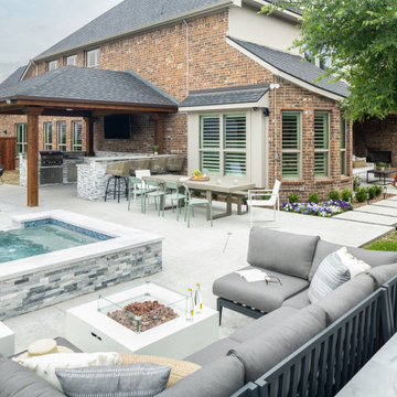 Outdoor Living/Dining